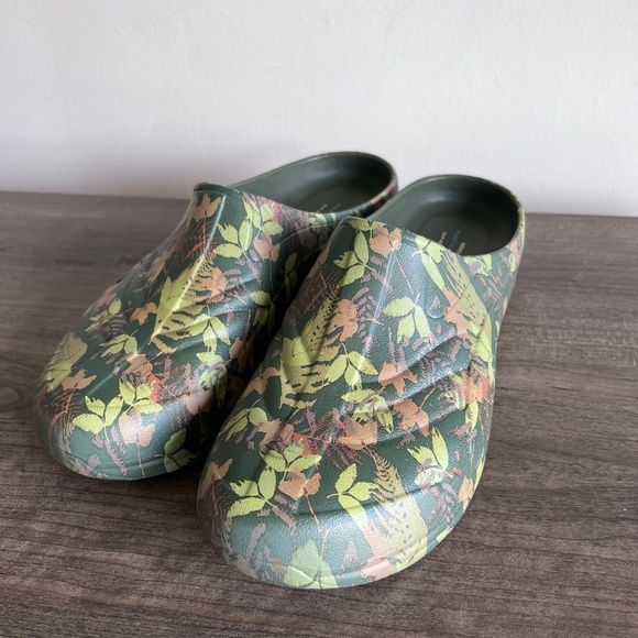 Easy Spirit Martha Stewart Forest Leaves Garden Clog Size 11 #B1333 - Picture 5 of 11